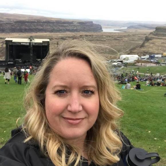 Meet your Posher, Emily - Picture 1 of 1